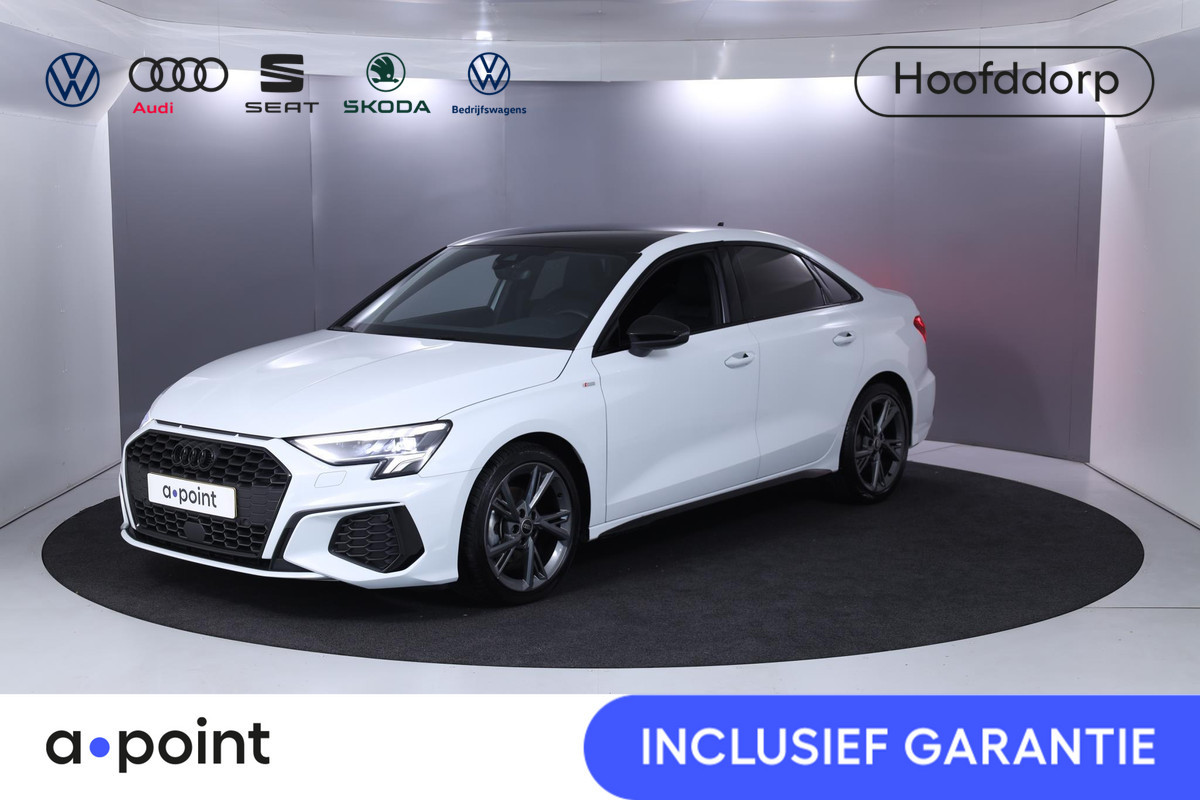 Audi A3 Limousine 30 TFSI S edition 110PK Automaat | Verlengde garantie | 18 "LM velgen | Zwart optiek plus incl. zwart dak |