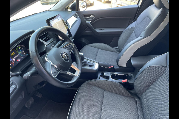 Renault Captur 1.6 E-Tech Plug-in Hybrid 160 Intens Navigatie Parkeersensoren Camera Cruise Control Stoelverwarming Ledverlichting Getinte ramen Climate Control