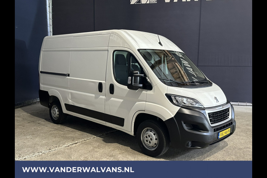 Peugeot Boxer 2.2 BlueHDi 140pk L2H2 Euro6 ** Airco | Navigatie | Camera | Cruisecontrol Trekhaak, Parkeersensoren, Bijrijdersbank, Bluetooth-telefonie