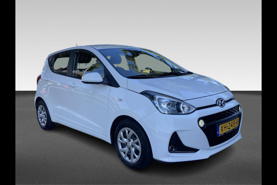 Hyundai i10 1.0i Comfort Airco Cruise Control 5 deurs Bluetooth Vierseizoensbanden