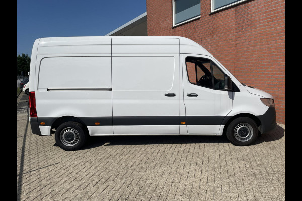 Mercedes-Benz Sprinter L2H2 Automaat Navi Airco Camera Trekhaak 3Zits DAB