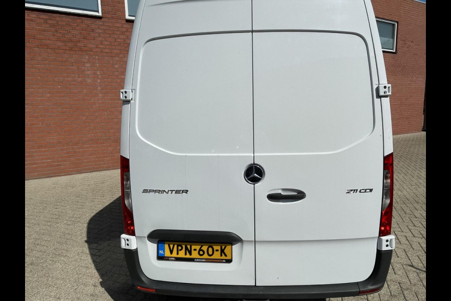 Mercedes-Benz Sprinter L2H2 Automaat Navi Airco Camera Trekhaak 3Zits DAB