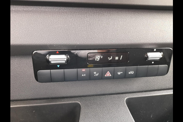 Mercedes-Benz Sprinter L2H2 Automaat Navi Airco Camera Trekhaak 3Zits DAB