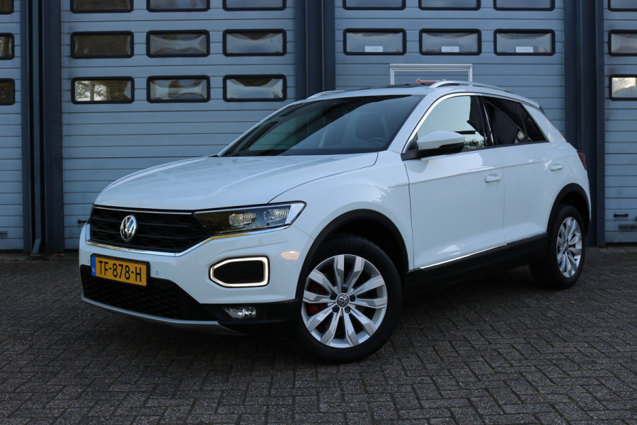 Volkswagen T-Roc 1.5 TSI Sport Xenon Led Panodak Virtual cockpit Navi 150pk!!!