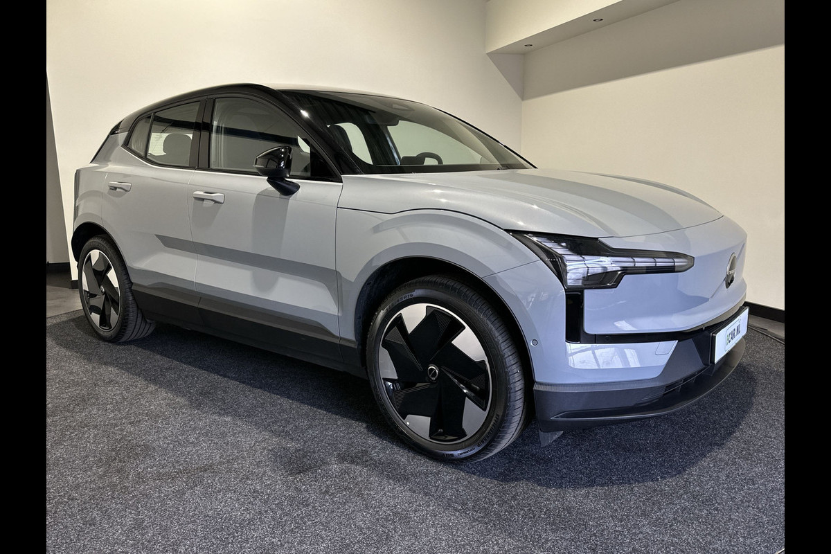 Volvo EX30 Single Motor Extended Range Ultra 69 kWh | De best verkochte SUV van dit moment! | Direct rijden! Private Lease  € 698,-