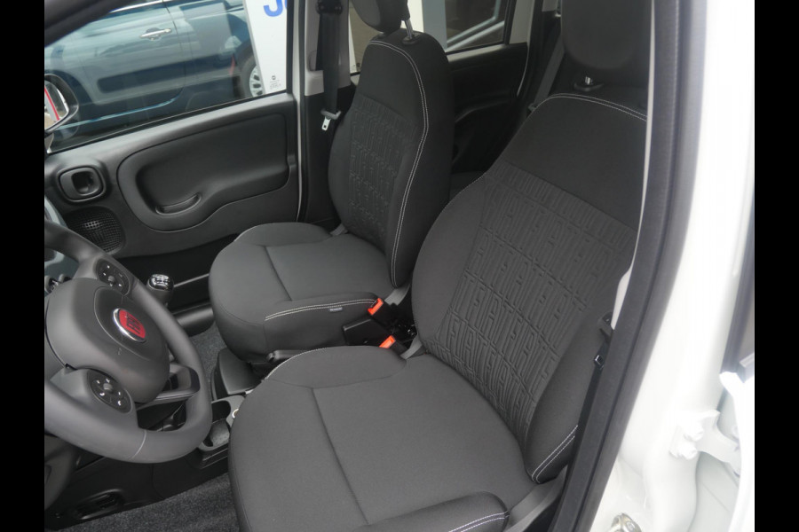 Fiat Panda Hybrid Cross | MY24 | Airco | Bluetooth Dakrails | LED | PDC | Uit voorraad leverbaar