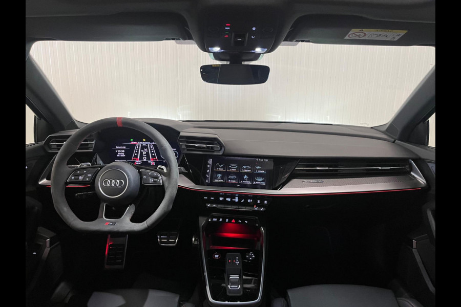 Audi RS3 Sportback 2.5 TFSI RS 3 quattro | KERAMISCH | B&O | HUD | ACC | DEALERGARANTIE