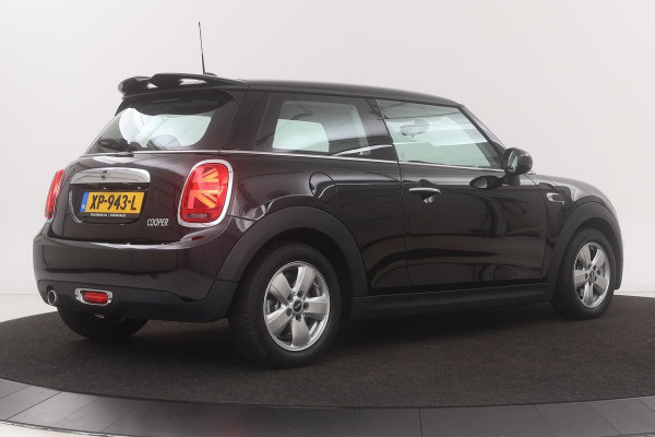 MINI Cooper 1.5 | 63.000km NAP | Stoelverwarming | Full LED | Camera | Bluetooth | Airco