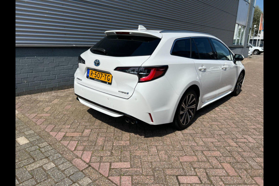 Toyota Corolla Touring Sports 2.0 Hybrid Business Plus / Navi / Park sensoren / Garantie / Rijklaar / MCC / Gouda