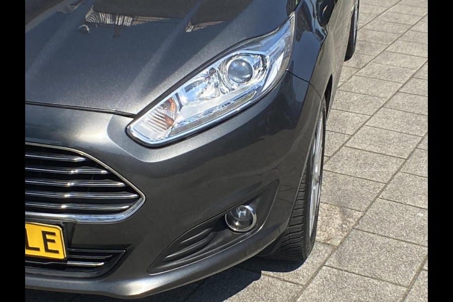 Ford Fiesta 1.0 EcoBoost Titanium 5Drs - Navigatie I Airco I LED I PDC I Sport velgen I Dealer onderhouden