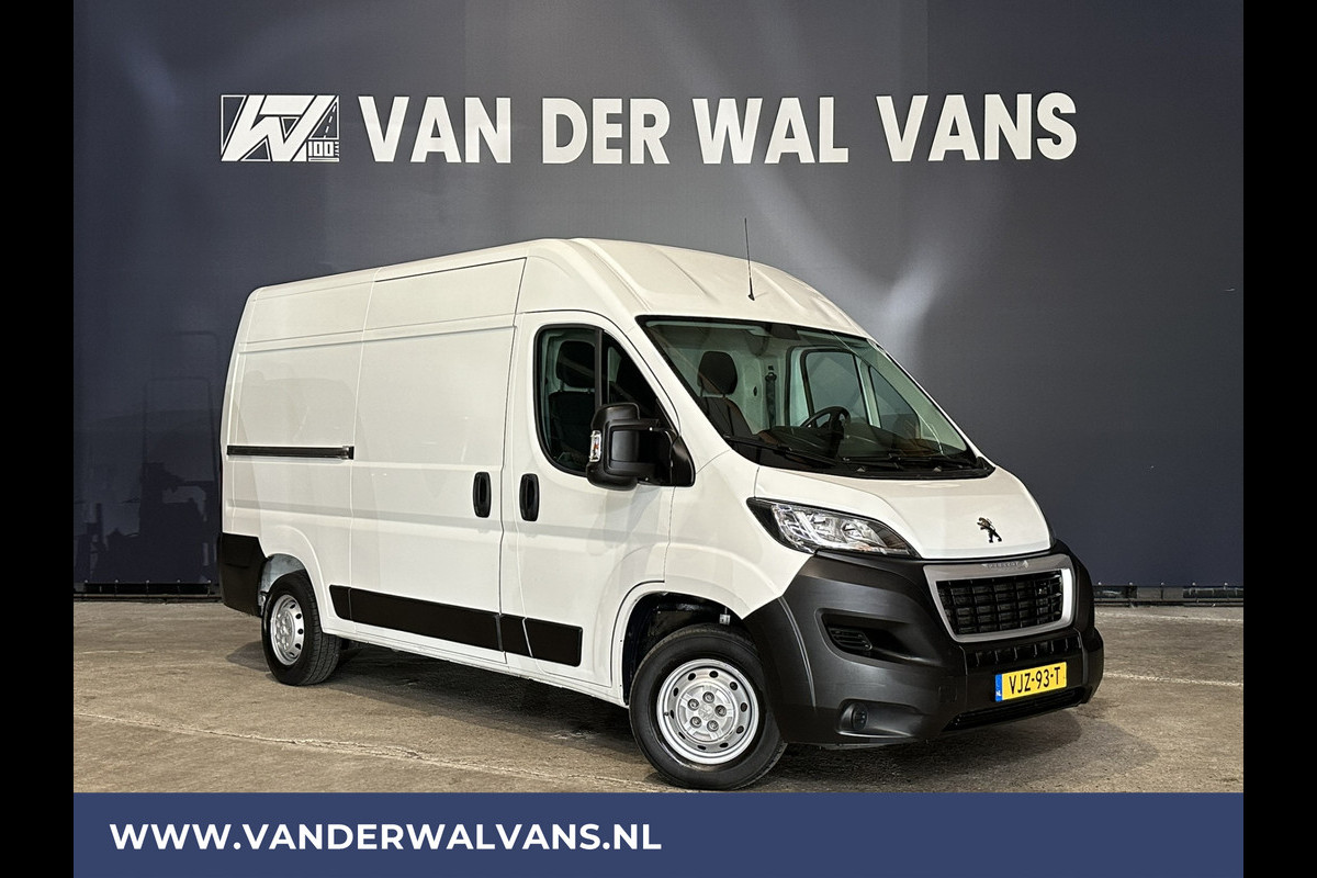 Peugeot Boxer 2.2 BlueHDi 140pk L2H2 Euro6 Airco | Camera | Navigatie | 2500kg Trekhaak Cruisecontrol, Parkeersensoren, Bijrijdersbank