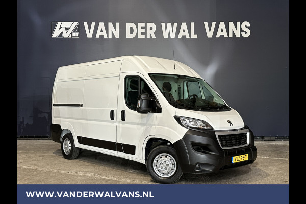 Peugeot Boxer 2.2BlueHDi 140pk L2H2 Euro6 Airco | Camera | Navigatie | Trekhaak Cruisecontrol, Parkeersensoren, Bijrijdersbank