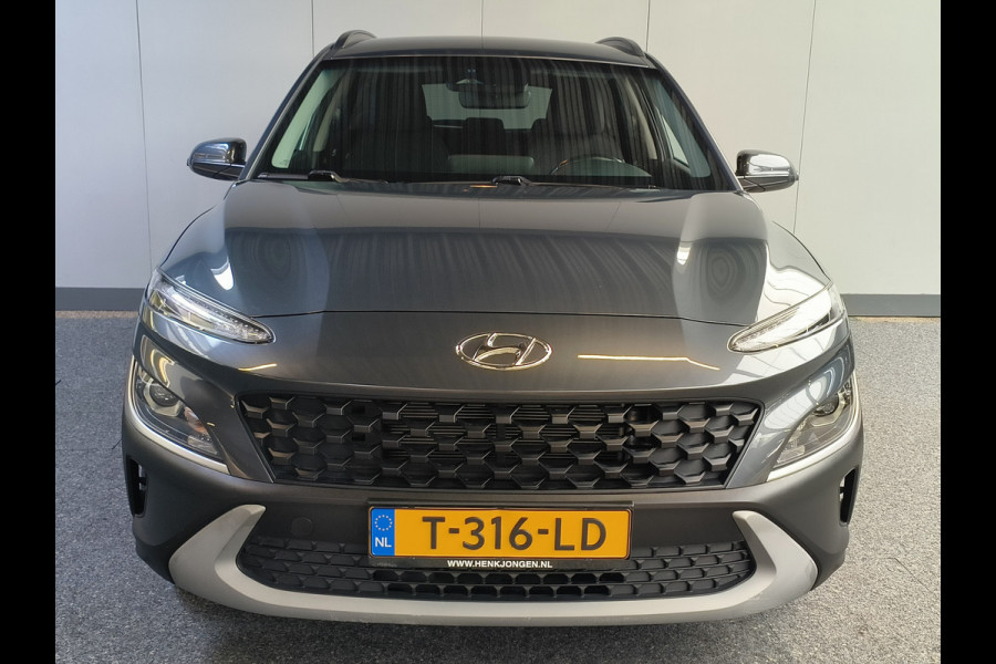 Hyundai Kona 1.6 GDI HEV Comfort uit 2021 Rijklaar + 12 maanden Bovag-garantie Henk Jongen Auto's in Helmond,  al 50 jaar service zoals 't hoort!