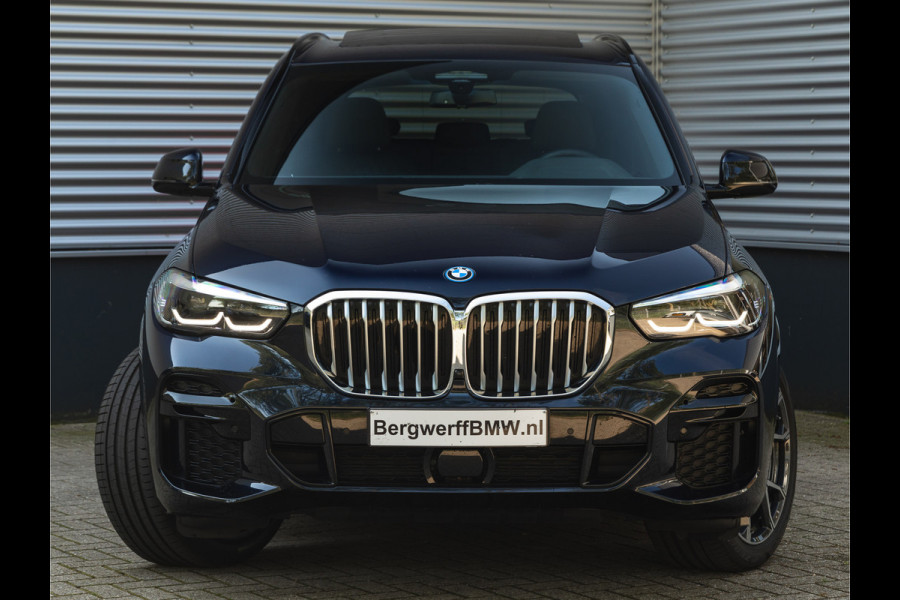 BMW X5 xDrive45e M-Sport - Skylounge - Comfortzetels - Driving Ass Prof - Harman Kardon