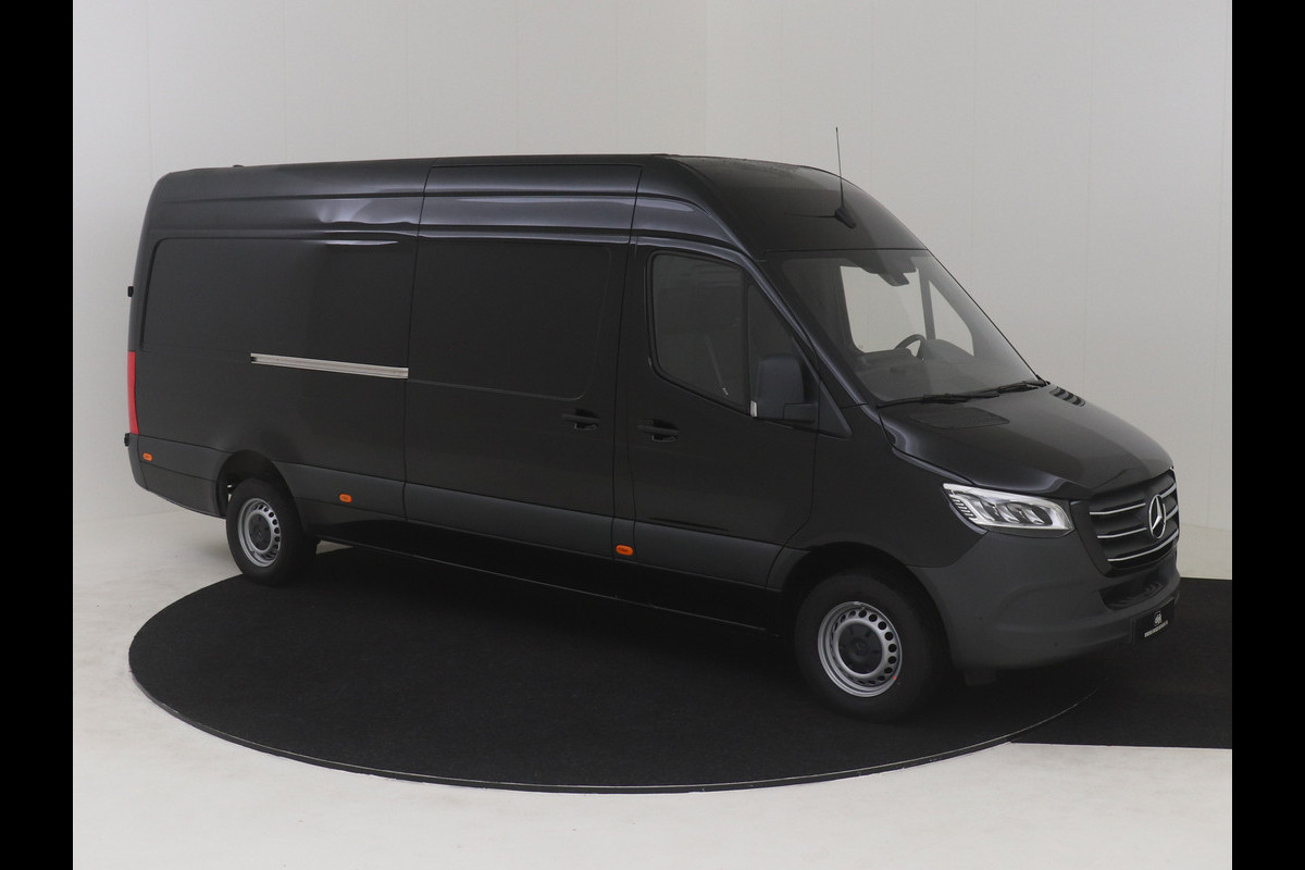 Mercedes-Benz Sprinter 317 L3H2 170PK 9G-TRONIC AUTOMAAT RWD LED GROOT NAVIGATIE AIRCO ADPATIVE CRUISE CONTROL CAMERA PARKEER SENSOREN BLIND SPOT 3500KG TREKGEWICHT