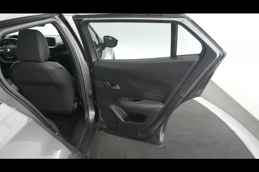 Peugeot 2008 PureTech 130 EAT8 Allure | Navigatie | Parkeersensoren | Apple Carplay | Climate Control