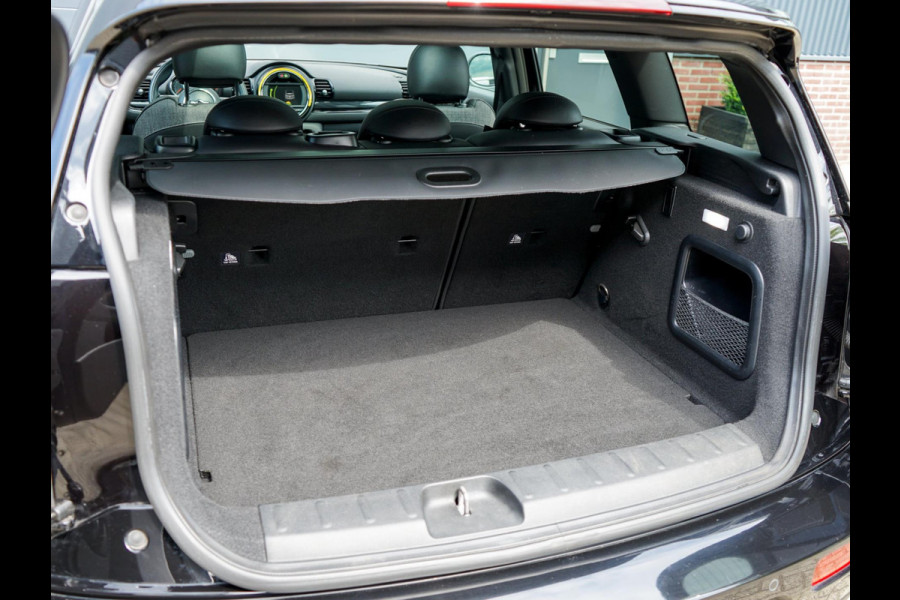 MINI Clubman 1.5 One Chili Serious Business, Panorama, Keyless, Sportstoelen, Sport onderstel, LED, Parkeersensoren, 17 Inch