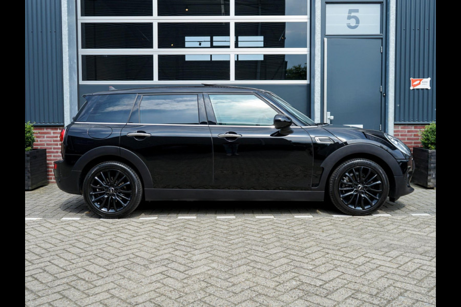 MINI Clubman 1.5 One Chili Serious Business, Panorama, Keyless, Sportstoelen, Sport onderstel, LED, Parkeersensoren, 17 Inch