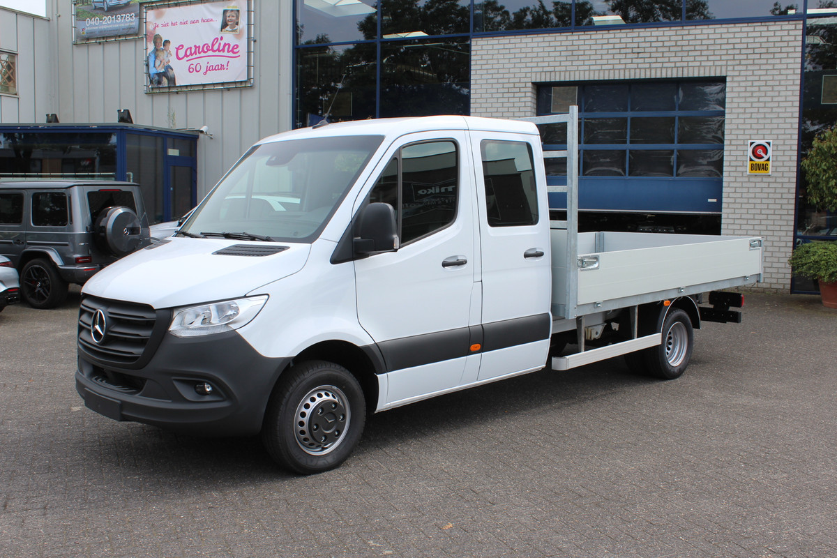 Mercedes-Benz Sprinter 519 CDI DC L3 Open laadbak 3500 KG trekgewicht, Geveerde stoel, MBUX met Apple Carplay / Android Auto