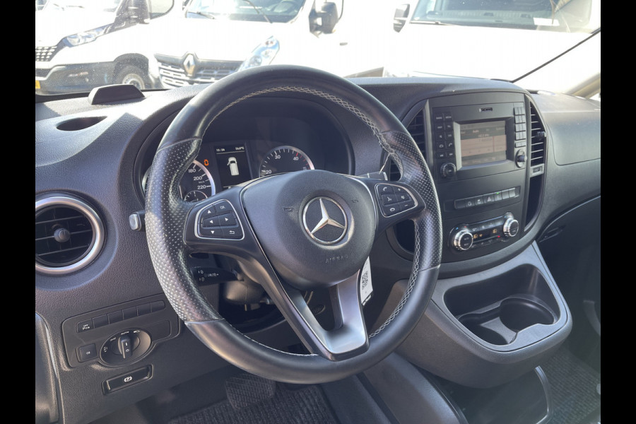 Mercedes-Benz Vito 119 CDI automaat Extra Lang L3H1 / vaste prijs rijklaar € 21.950 ex btw / lease vanaf € 393 / airco / cruise / navi / camera / sidebars / 18 inch velgen / euro 6 !