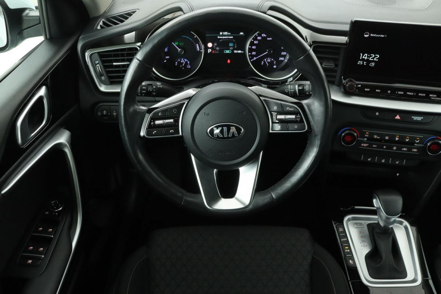 Kia Ceed 1.6 GDI PHEV DynamicLine | Carplay | Camera | Full LED | Navigatie | Keyless | PDC | DAB+ | Climate control