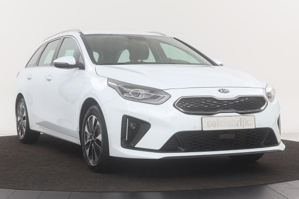 Kia Ceed 1.6 GDI PHEV DynamicLine | Carplay | Camera | Full LED | Navigatie | Keyless | PDC | DAB+ | Climate control