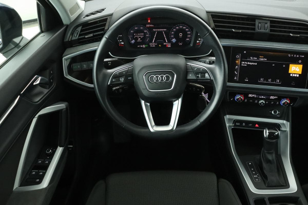 Audi Q3 45 TFSIe | Adaptive Cruise | Sportstoelen | Full LED | Trekhaak | Stoelverwarming | PDC | Carplay | Climate control