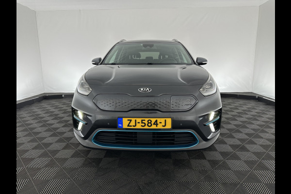 Kia e-Niro ExecutiveLine 64 kWh (INCL-BTW) Aut. *VOLLEDER | JBL-AUDIO | FULL-LED | NAVI-FULLMAP | DAB | ADAPTIVE-CRUISE | CAMERA | MEMORY-PACK | LANE-ASSIST | KEYLESS | VIRTUAL-COCKPIT | COMFORT-SEATS | 17"ALU*