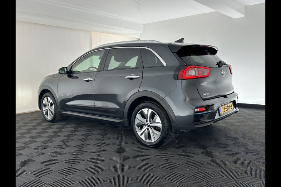 Kia e-Niro ExecutiveLine 64 kWh (INCL-BTW) Aut. *VOLLEDER | JBL-AUDIO | FULL-LED | NAVI-FULLMAP | DAB | ADAPTIVE-CRUISE | CAMERA | MEMORY-PACK | LANE-ASSIST | KEYLESS | VIRTUAL-COCKPIT | COMFORT-SEATS | 17"ALU*