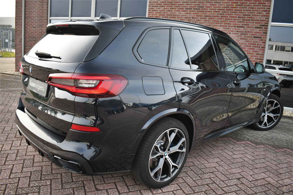 BMW X5 xDrive45e 394pk M-Sport Pano Trekh ACC Laser HUD Soft-close