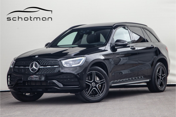 Mercedes-Benz GLC 300e 4MATIC AMG Premium, Pano, Nightpack, Widescreen, Burmester, Hybrid, 2021