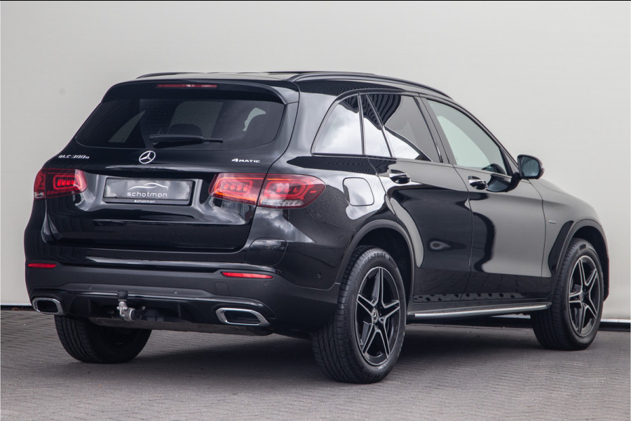 Mercedes-Benz GLC 300e 4MATIC AMG Premium, Pano, Nightpack, Widescreen, Burmester, Hybrid, 2021