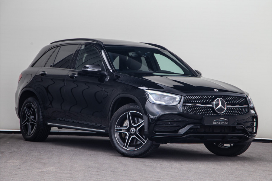 Mercedes-Benz GLC 300e 4MATIC AMG Premium, Pano, Nightpack, Widescreen, Burmester, Hybrid, 2021