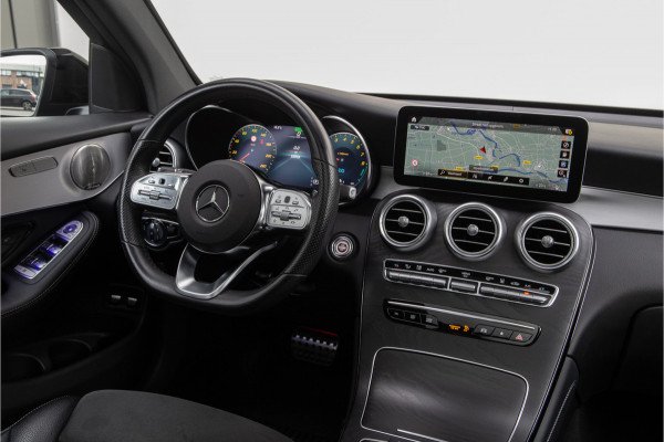 Mercedes-Benz GLC 300e 4MATIC AMG Premium, Pano, Nightpack, Widescreen, Burmester, Hybrid, 2021