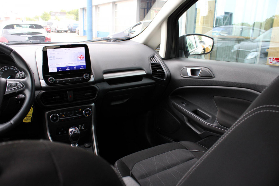 Ford EcoSport 1.0 EcoBoost Connected Bellen voor bezichtiging! | Trekhaak | Climate Control | Stoelverwarming | Cruise Control |