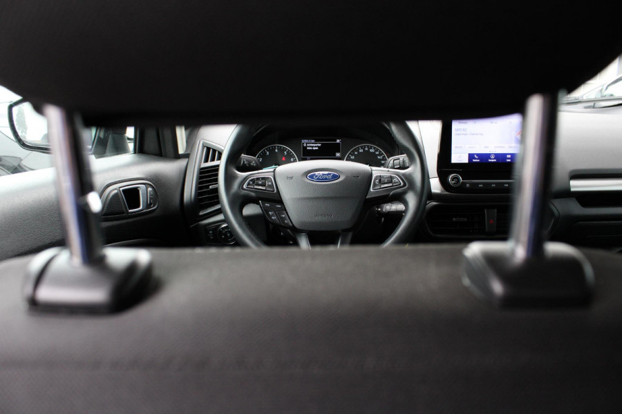 Ford EcoSport 1.0 EcoBoost Connected Bellen voor bezichtiging! | Trekhaak | Climate Control | Stoelverwarming | Cruise Control |