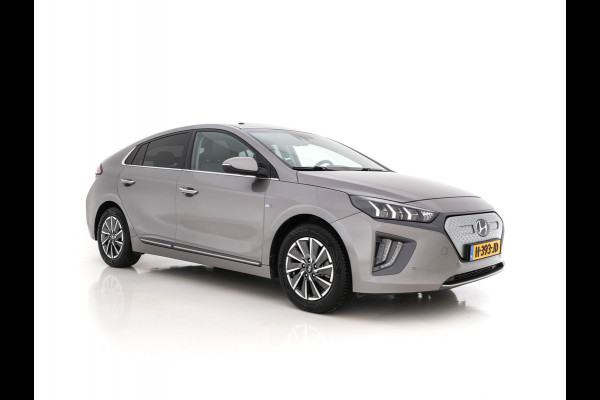 Hyundai IONIQ Premium EV 38 kWh (INCL-BTW)  *PANO | VOLLEDER | FULL-LED | NAVI-FULLMAP | CAMERA | ADAPT.CRUISE |  LANE-ASSIST | MEMORY-PACK | AMBIENT-LIGHT | KEYLESS | BLIND-SPOT | VIRTUAL-COCKPIT | COMFORT-SEATS*