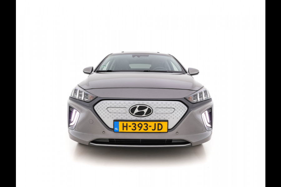 Hyundai IONIQ Premium EV 38 kWh (INCL-BTW)  *PANO | VOLLEDER | FULL-LED | NAVI-FULLMAP | CAMERA | ADAPT.CRUISE |  LANE-ASSIST | MEMORY-PACK | AMBIENT-LIGHT | KEYLESS | BLIND-SPOT | VIRTUAL-COCKPIT | COMFORT-SEATS*