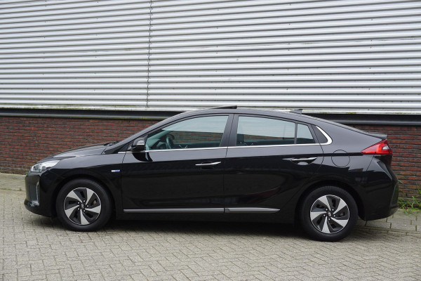 Hyundai IONIQ 1.6 GDi Premium Leer-Schuifdak-Xenon -Hybrid-1e eigenaar.