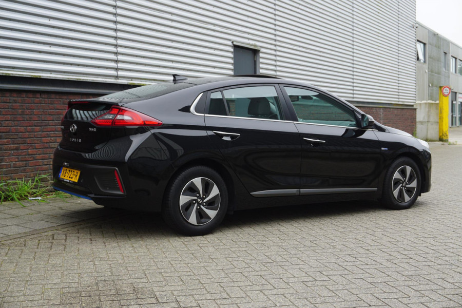 Hyundai IONIQ 1.6 GDi Premium Leer-Schuifdak-Xenon -Hybrid-1e eigenaar.