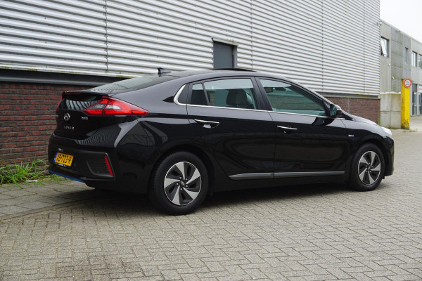 Hyundai IONIQ 1.6 GDi Premium Leer-Schuifdak-Xenon -Hybrid-1e eigenaar.