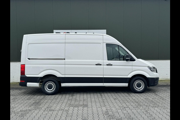 Volkswagen Crafter 30 2.0 TDI L3H3 Highline Topstaat! Trekhaak Carplay Cruise 4 Seizoenen banden Verwarmde voorruit Lat om Lat