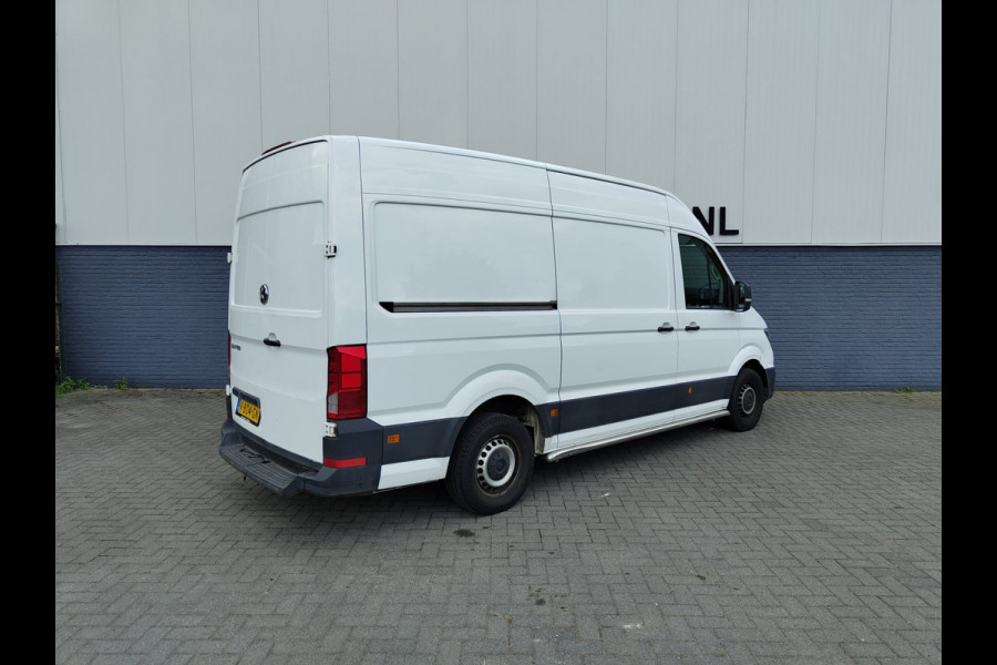 Volkswagen Crafter 2.0TDI L2H2 3-Zits NWE MODEL Airco Navi PDC v+a DAB+ Betonplex Vloer + Betimmering Bluetooth Cruise Control Lichtsensor Elec.-ra 6-bak Zeer compleet Lage km stand!