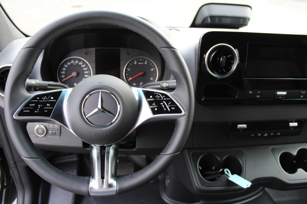 Mercedes-Benz Sprinter 319 CDI L2H2 3500 KG trekhaak, LED, MBUX met Apple Carplay / Android Auto