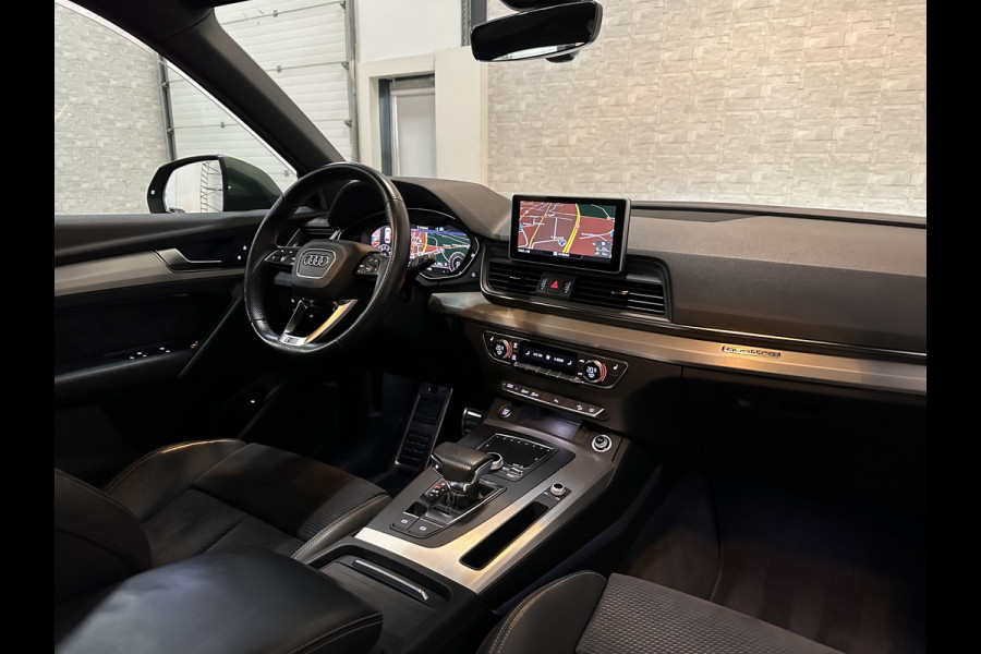 Audi Q5 2.0 TFSI Quattro S-Line | Panorama | ACC | 22'' | LED-Matrix | Elek-Stoelen | Keyless-Go | Virtual-Cockpit | Trekhaak | Lane Assist | MMI+ Navi | DAB | Stoelverwarming | Draadloos Laden | 3-Zone Clima |