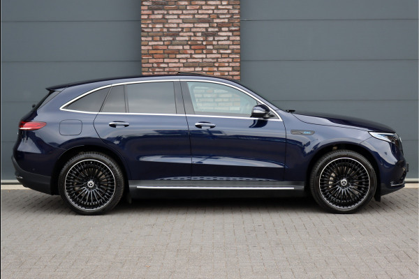 Mercedes-Benz EQC 400 4MATIC AMG Line 80 kWh | Ex. BTW 47.500,- | Schuifdak | Distronic+ | Trekhaak | Surround Camera | Keyless Go | Advanced Sound System | Multibeam LED | Rijassistentiepakket |