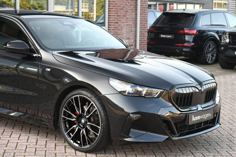 BMW 5 Serie 520i M-Sport Pano Comfort+Travel+Inno DA+ H/K 21inch Shadowline