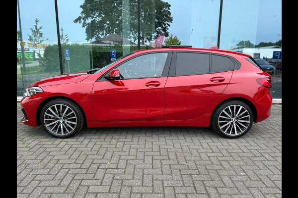 BMW 1-serie 118i Executive Edition - Navi - Half Leder - Schuifdak - Parkeerhulp - Org.NL - NAP