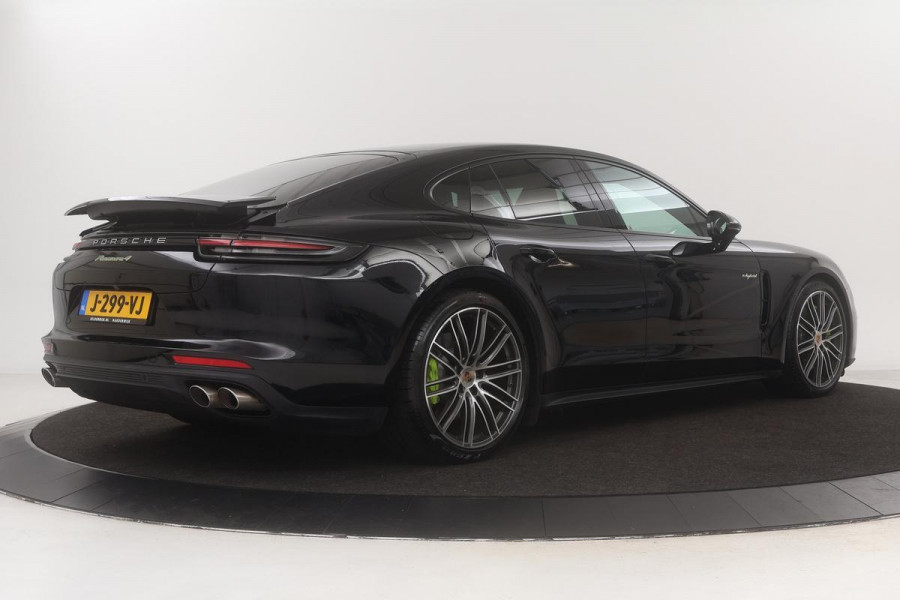 Porsche Panamera 2.9 4 E-Hybrid | Adaptive cruise | Bose Surround | Stoel & stuurverwarming | Sport Chrono | Leder | Camera | Luchtvering | Navigatie | Memory | Full LED | Sportstoelen | DAB