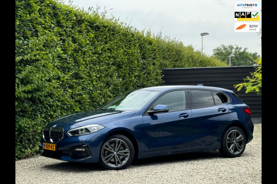 BMW 1-serie 118i AUTOMAAT EXECUTIVE SPORT EDITION, SPORTINTERIEUR, NL AUTO NAP